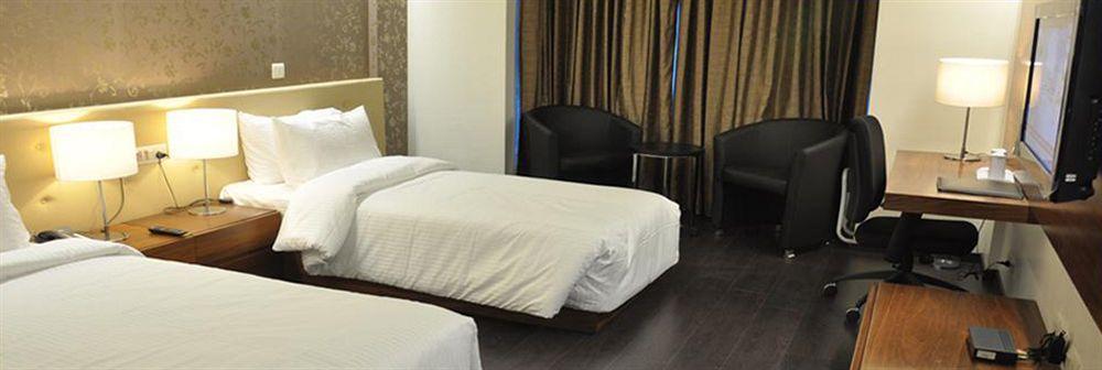 Fabhotel Prime Sage Нью-Делі Екстер'єр фото